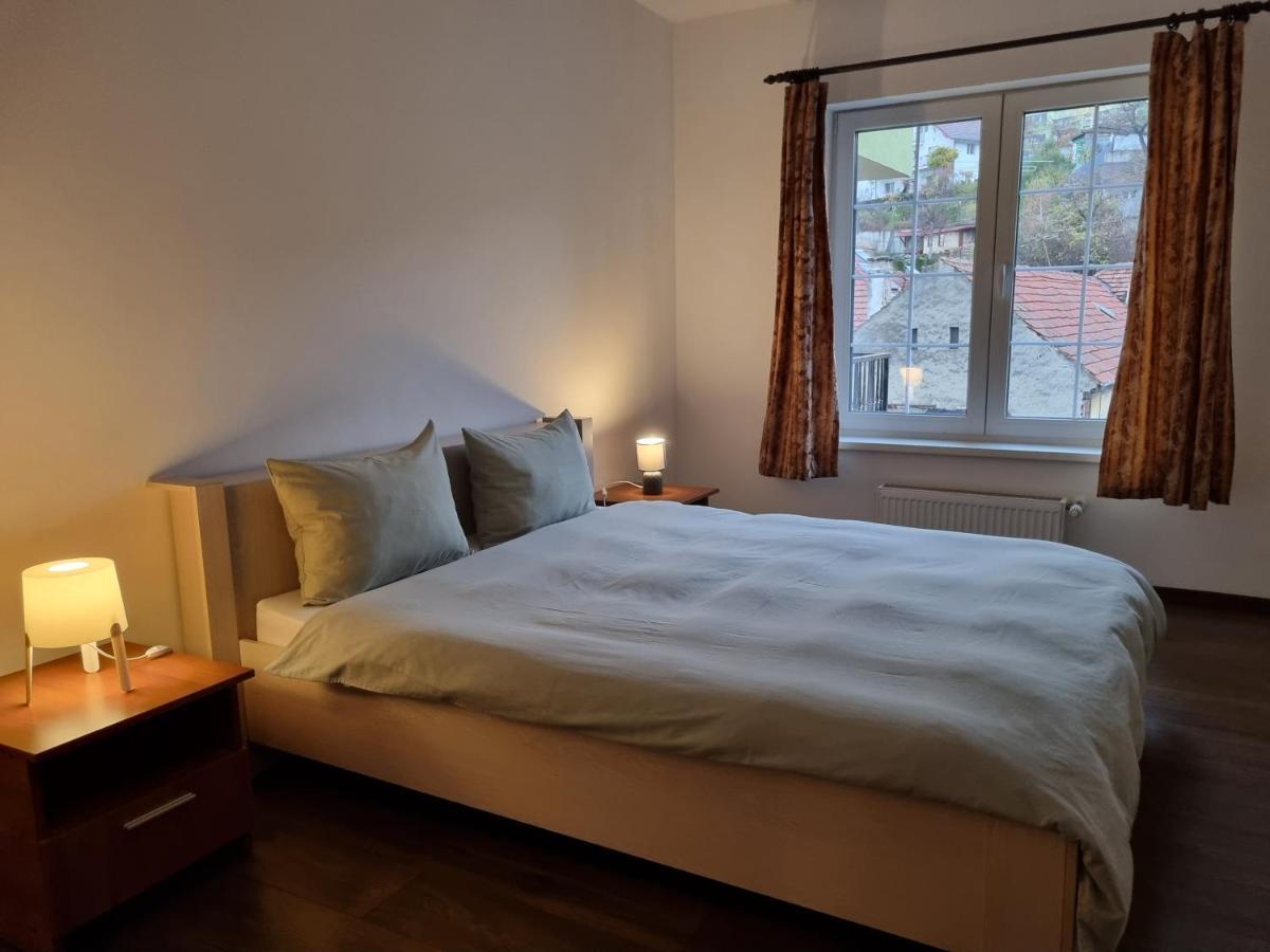 Avram Iancu Private Apartment With Ac Braszów Zewnętrze zdjęcie