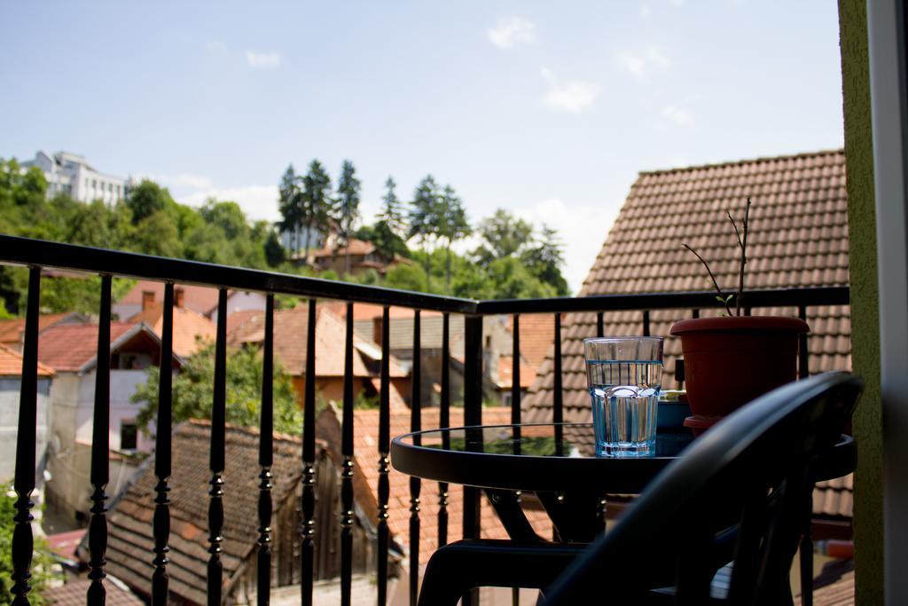 Avram Iancu Private Apartment With Ac Braszów Zewnętrze zdjęcie