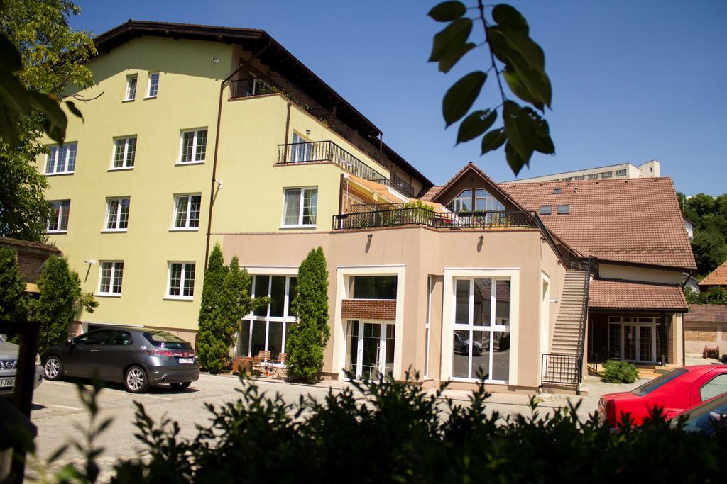 Avram Iancu Private Apartment With Ac Braszów Pokój zdjęcie